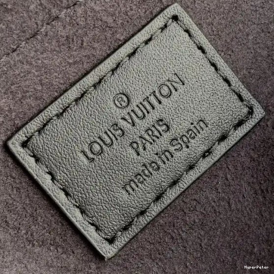 VUITTON LOUIS SOFT TRUNK 0622